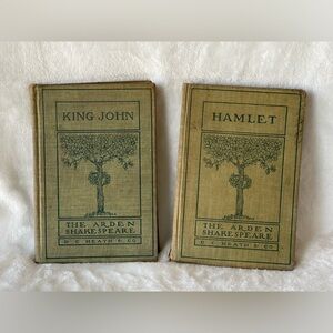 2 antique hardcover The Arden Shakespeare Hamlet & King John by D.C. Heath & Co